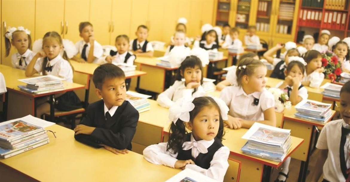 Детские сады и школы Казахстана